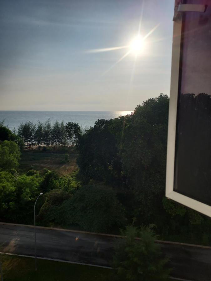 Eryns Seaview Apartment Kuantan